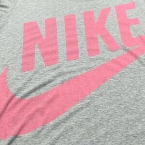 Nike Heather Gray T-Shirt
